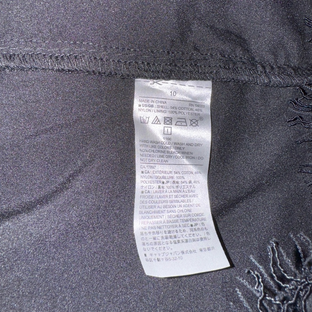 NWT Banana Republic
Black Lace Dress With 3/4 Bell Sleeves Size 10 - Picture 5 of 5
